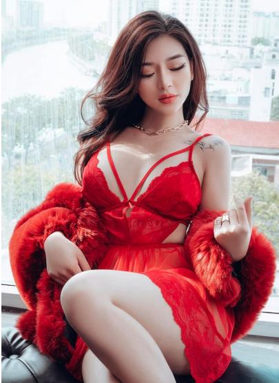 ảnh bikini gợi cảm Juliee Uyen